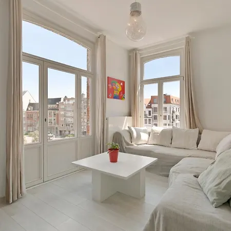 Holiday home Charlemagne 8-10 Persons Blankenberge