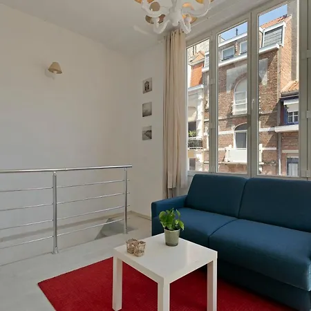 Charlemagne 8-10 Persons Holiday home